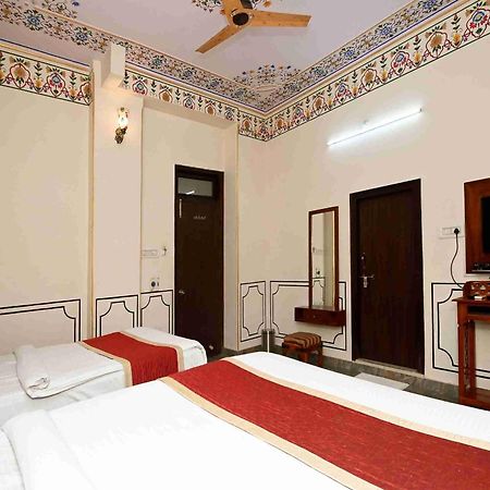 Virasat Mahal Heritage Hotel Jaipur Bagian luar foto